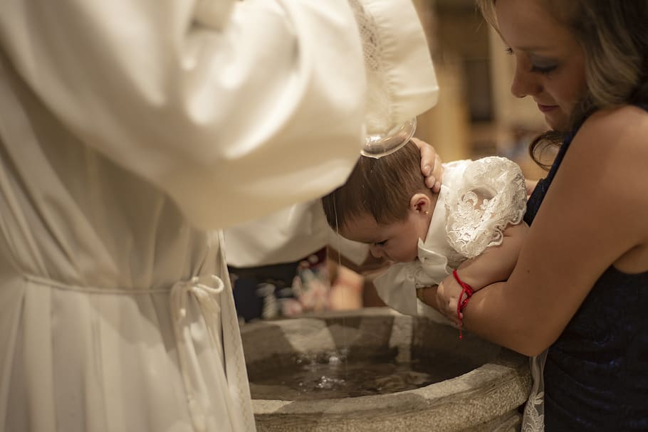 Dressing Your Baby for a Christening in Miami: Tips and Tricks for the Perfect Outfit